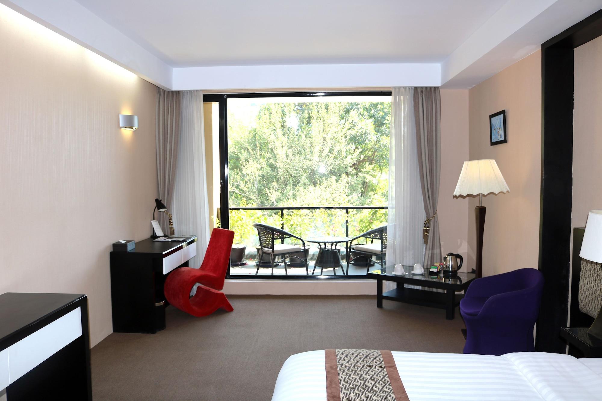 Avenue 64 Hotel Rangoon Buitenkant foto